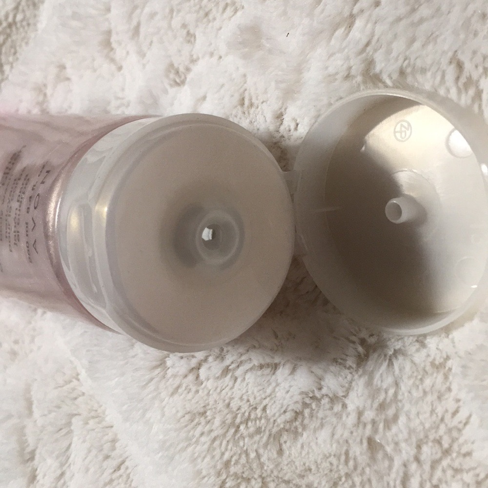 Avon Body Wash - Picture 4 of 6